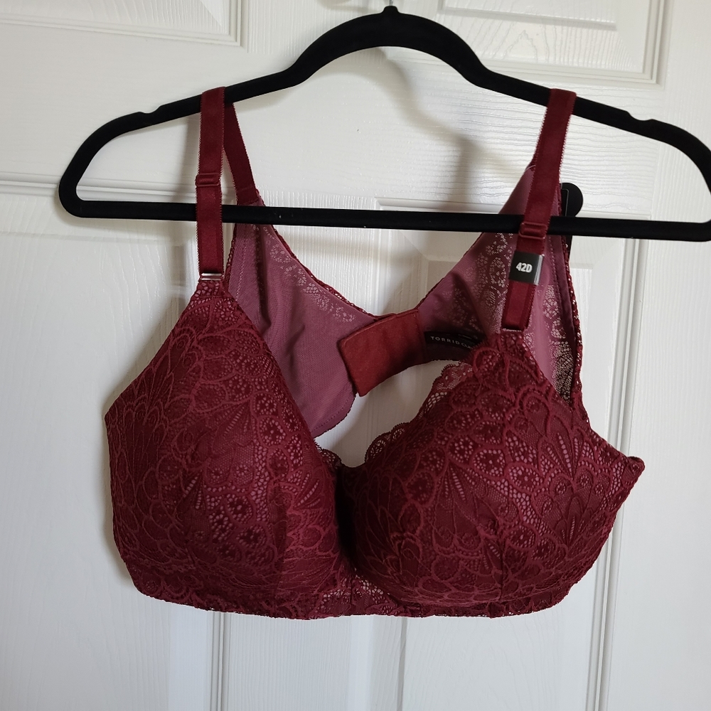 Torrid Size 42D Lightly Lined bra